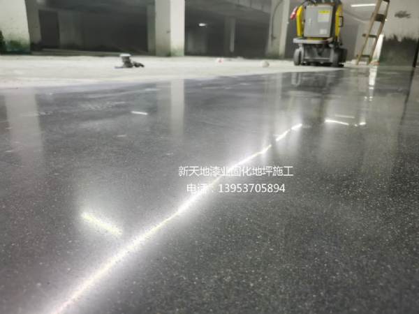 車庫地坪漆施工方案和價(jià)格？